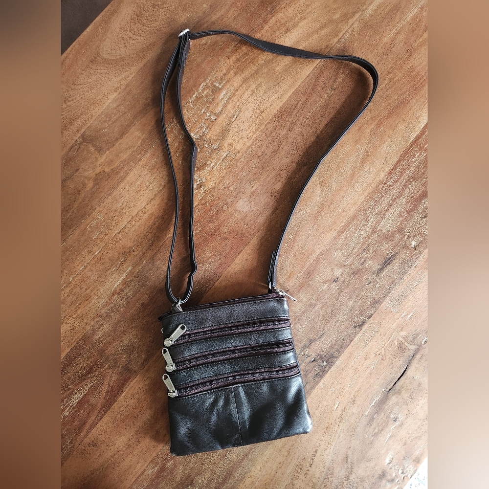 Leather Crossbody Purse In Chocolate Brown